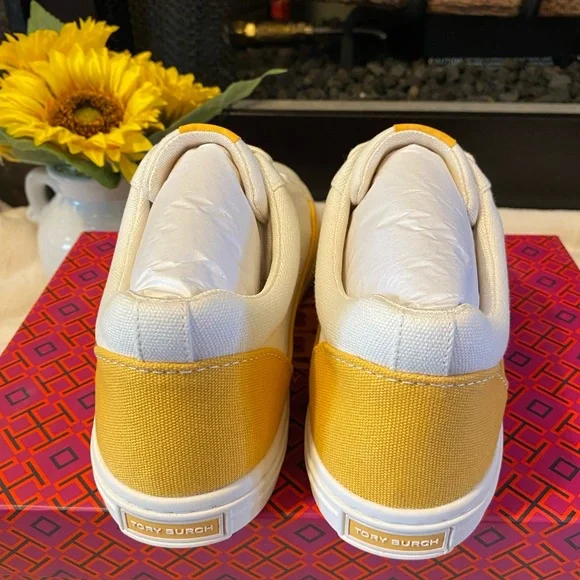 ✨NIB✨TORY BURCH CANVAS COURT SNEAKERS - Picture 3 of 7